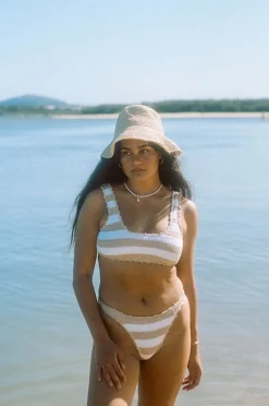Hot SABO Avani Crochet Top