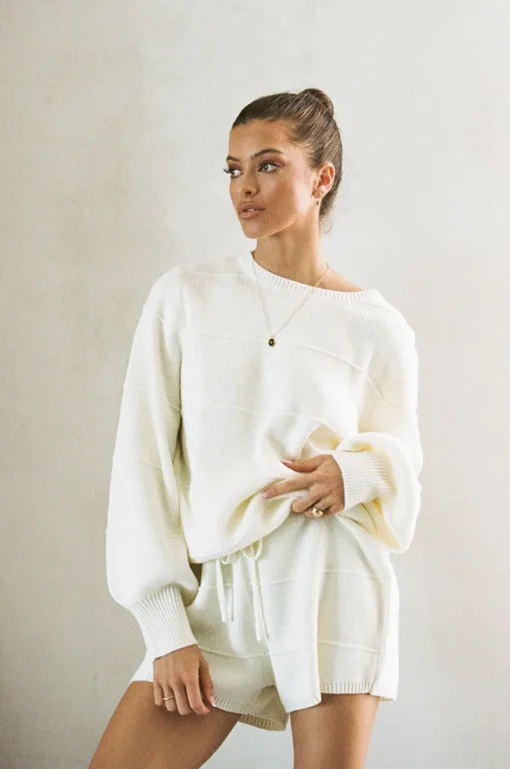 Discount SABO Cream Knit Shorts