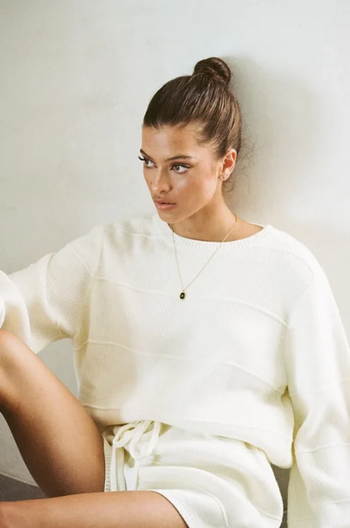 Discount SABO Cream Knit Shorts