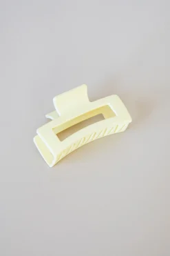 New SABO Hallie Claw Clip-Vanilla