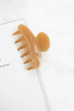 Store SABO Pecan Claw Clip